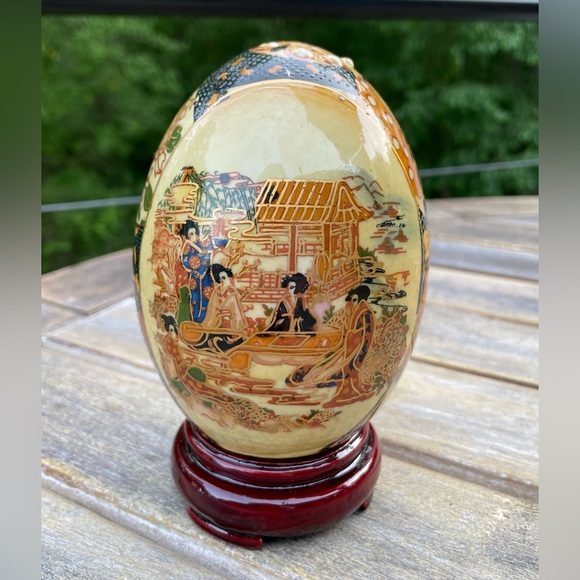 Vintage Satsuma Porcelain Egg Japanese Hand
Painted Gold Gilt Geisha Women - Picture 1 of 6